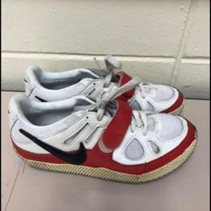 Boys Size 6 High Jump Spikes